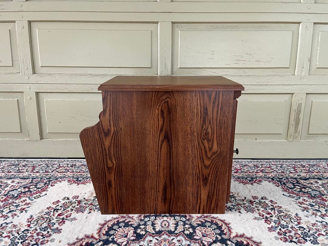 Sauder 【アメリカ老舗家具メーカー】木製マガジンラック付きキャビネット