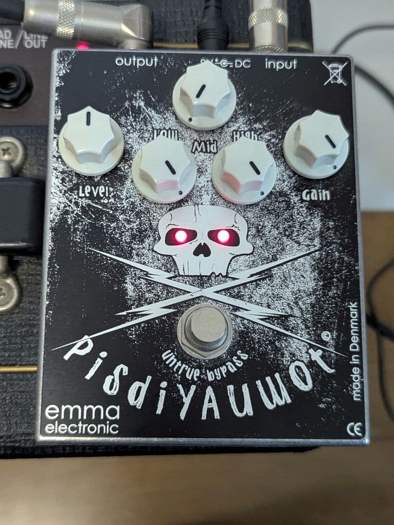 EMMA エマ PisdiYAUwot ディストーション エフェクター　可動