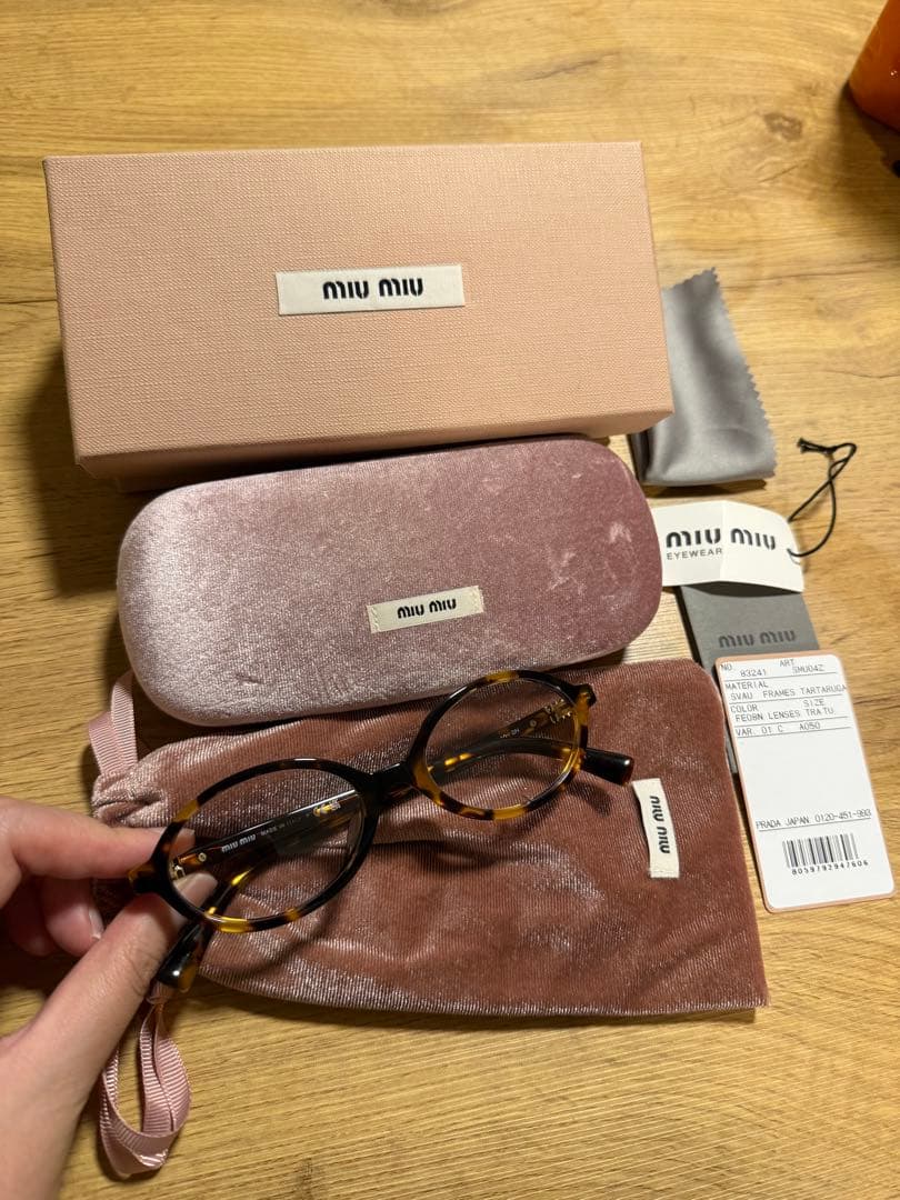 【美品】MIU MIU べっ甲柄 ラウンド型メガネ｜人気デザイン｜ケース付き
