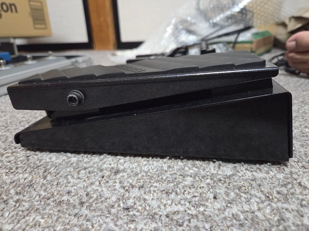 BOSS ME-70 マルチエフェクター