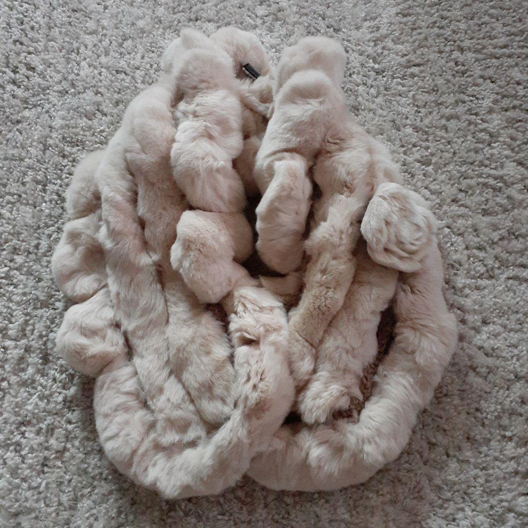 faviora☆新品未使用☆極上柔らかマフラー