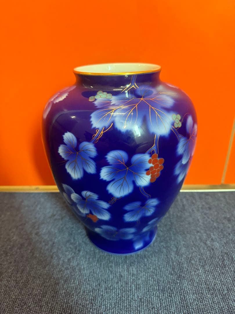 1566深川製磁　瑠璃　花瓶　金彩　未使用