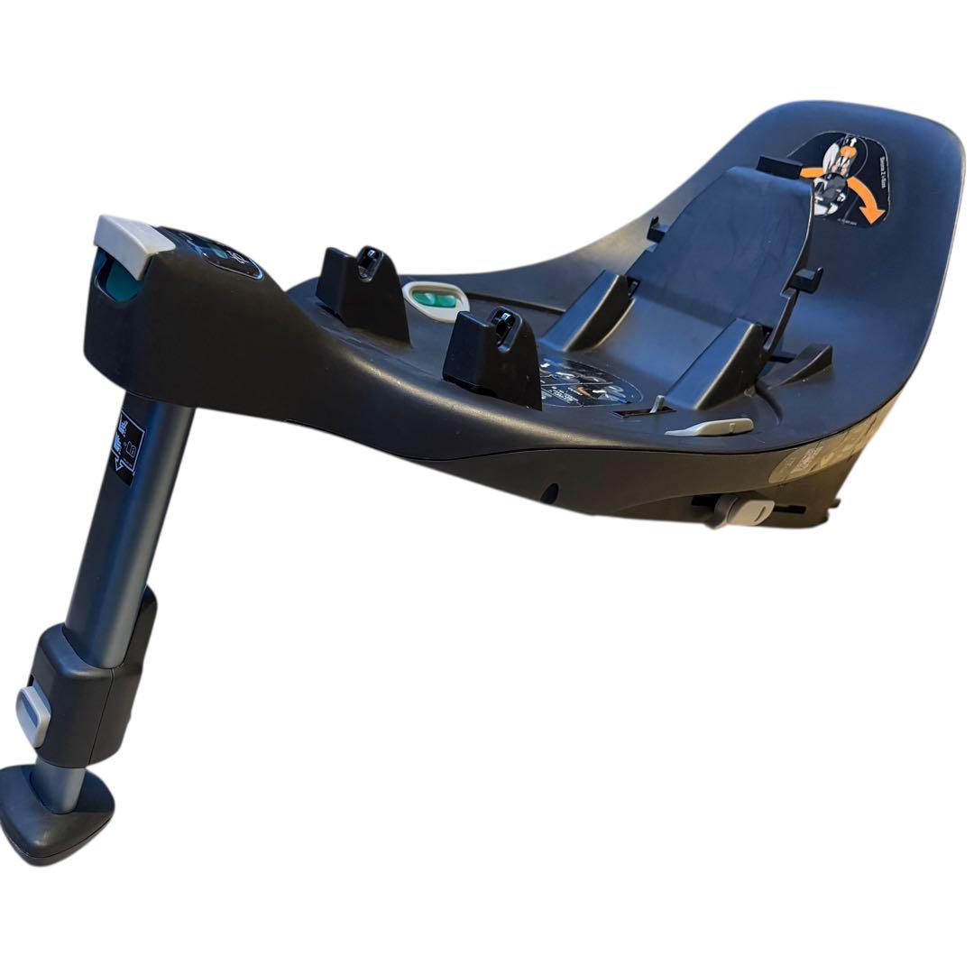 廃盤 Cybex チャイルドシート Base Z (ベースz)
