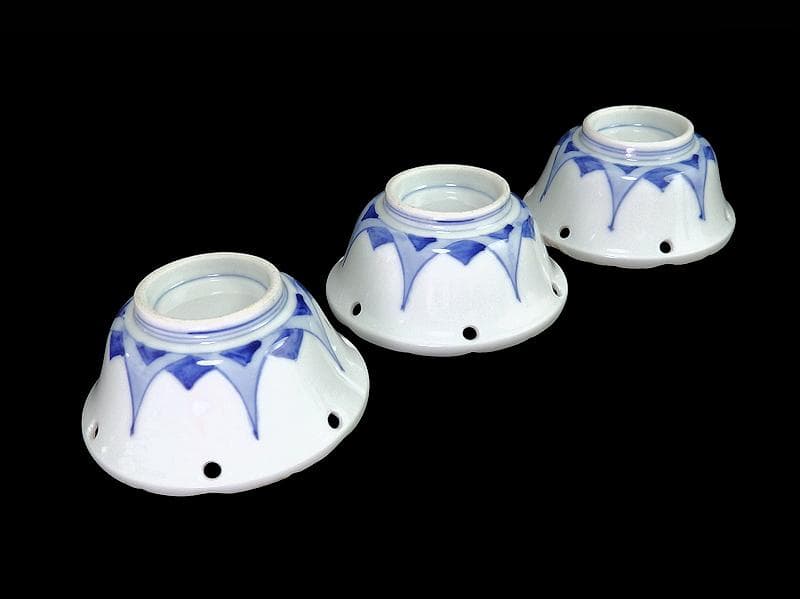 伊万里　染付　雪輪　東屋に山水の図　向付　３客　AS-fbts