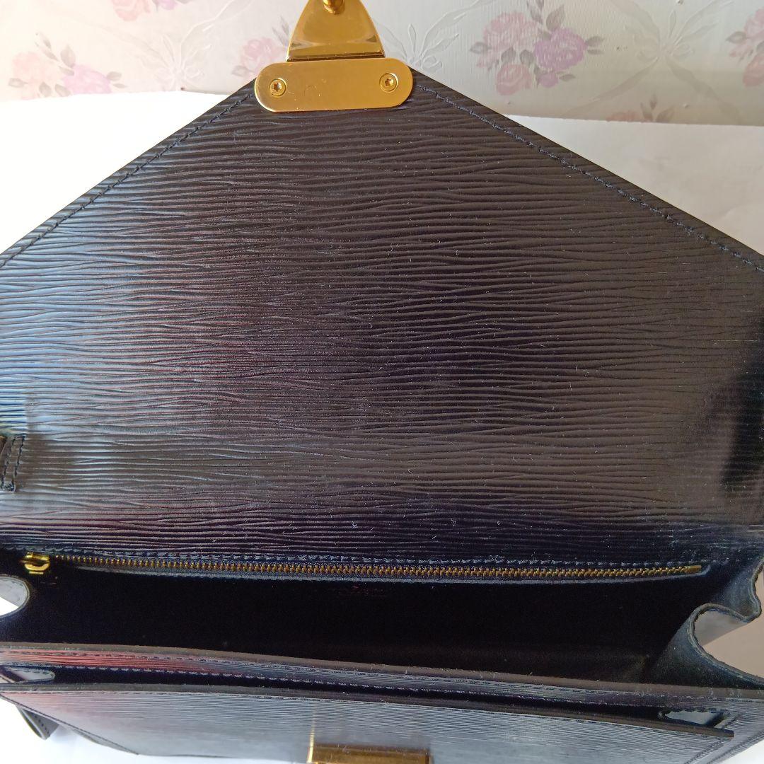 Louis Vuitton エピレザー ビジネスバック(大幅値引きしました）