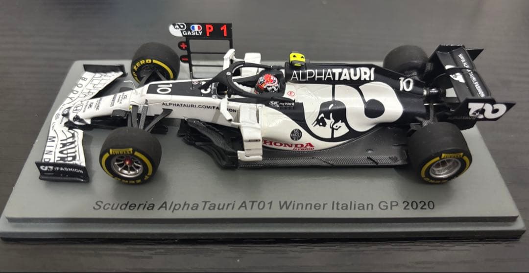 アルファタウリAT01 ミニカー1/43 2020 ガスリー優勝
