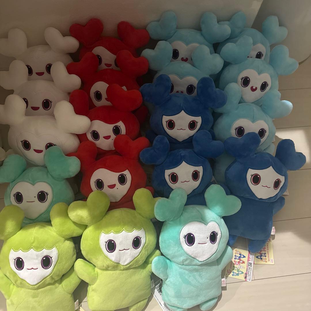 TWICE ぬいぐるみパペット 全19個TWICE LOVELYS