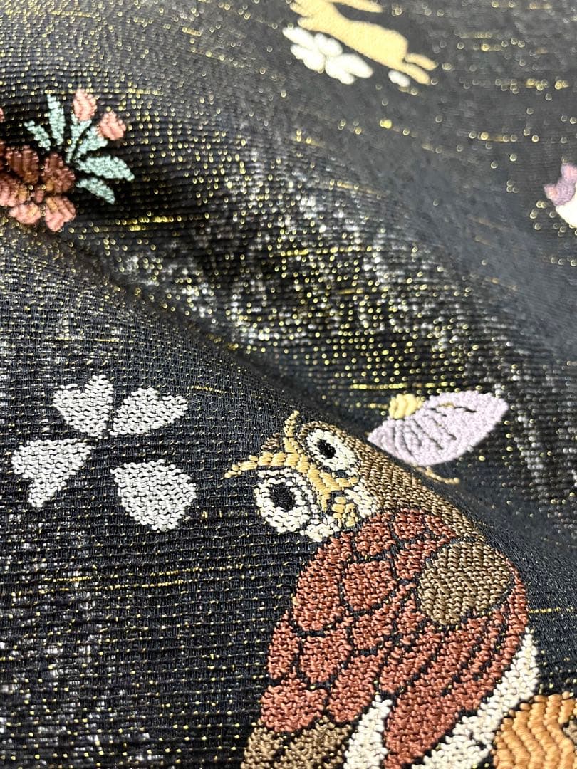 猫 たぬき うさぎ ふくろう 亀 金通し 黒地 袋帯