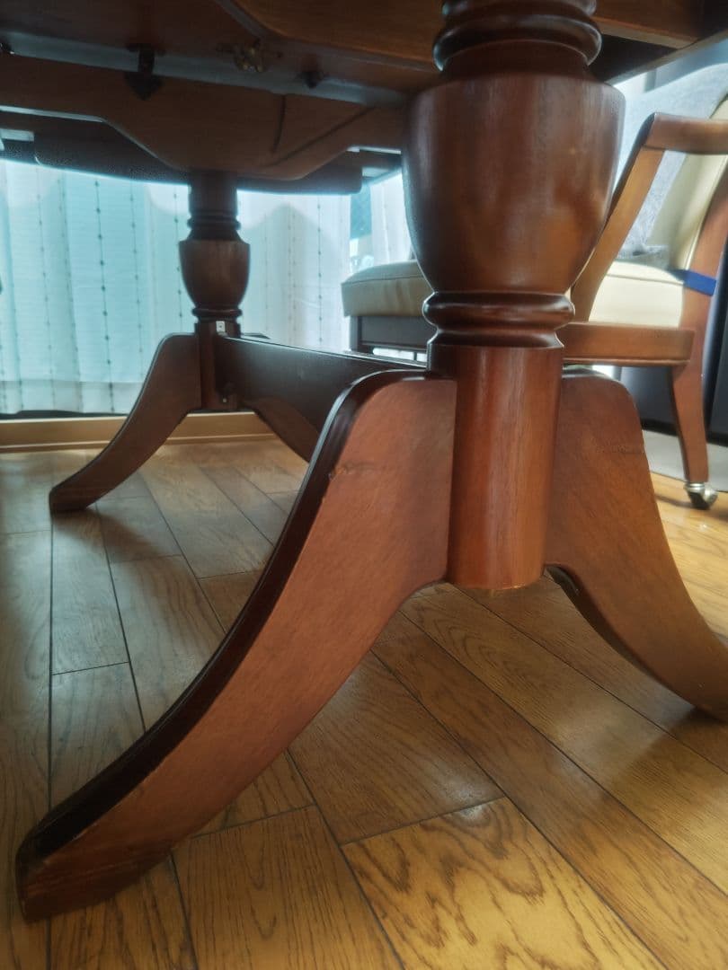 アンティーク調　マルニ木工　地中海ダイニングテーブル（伸長式）