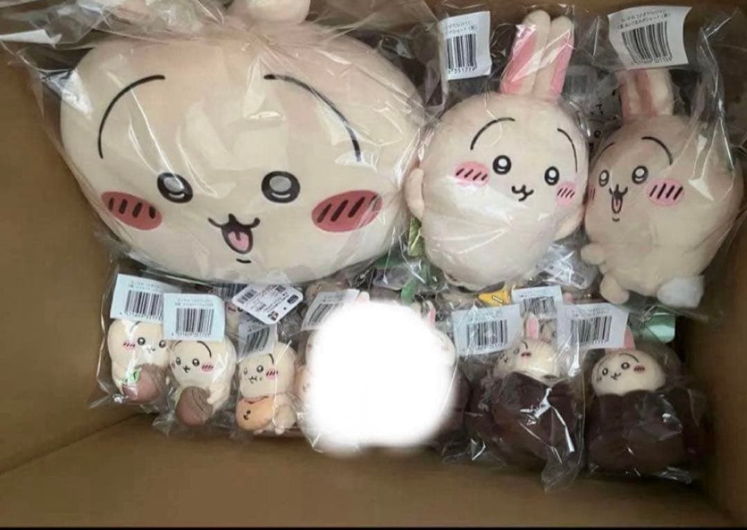 ちいかわ　たぬきだもんくじ　うさぎたらけくじ　モモンガ　アザラシ　まとめ売り