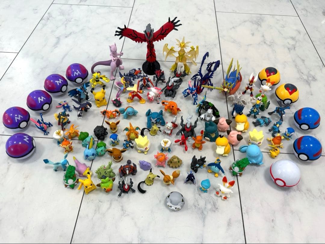 Pokémon ポケモン　モンコレ等　98個　まとめ売り　MLサイズ5体含む