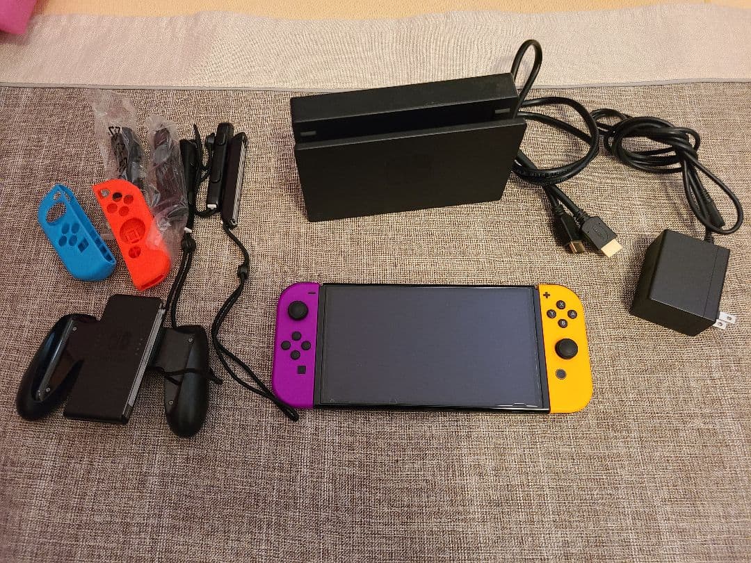 有機ELNintendo Switch 本体 紫とオレンジのJoy-Con