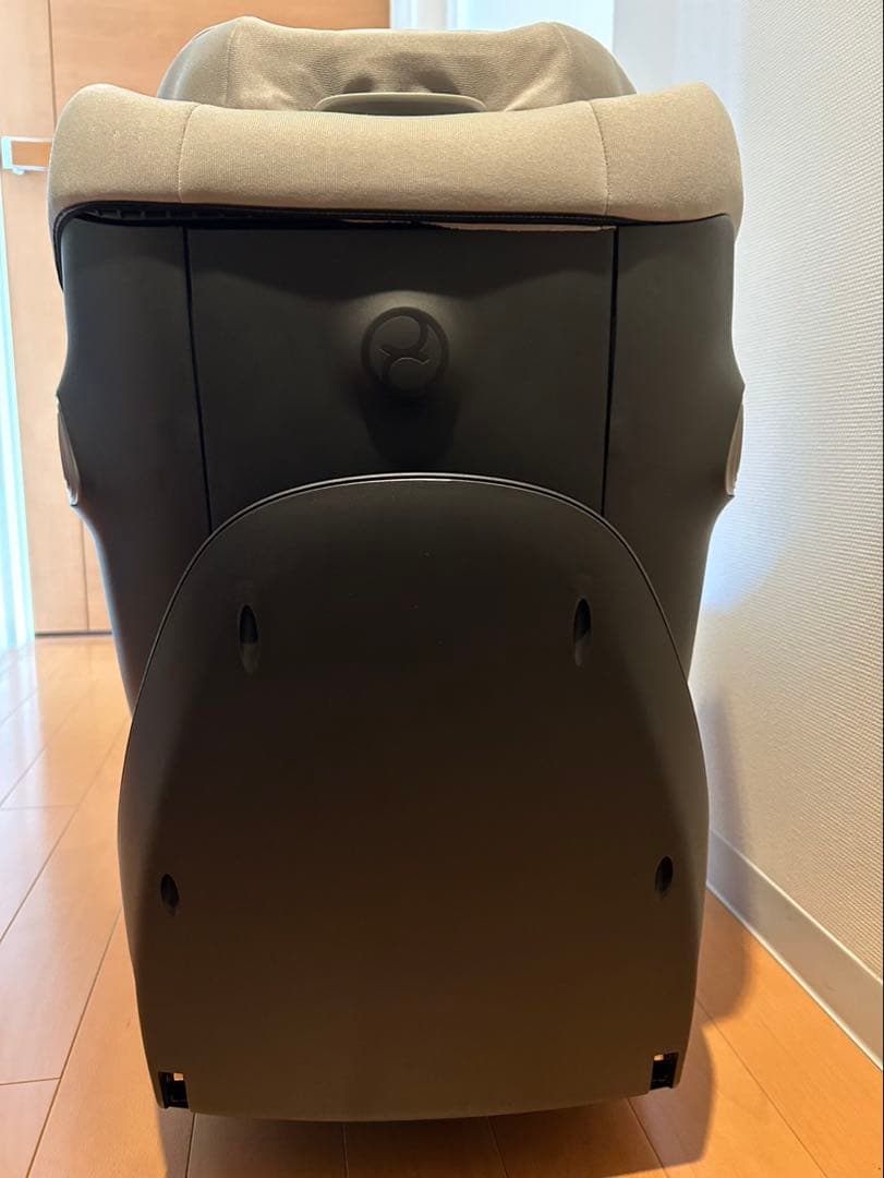 美品　cybex 車用チャイルドシート グレー