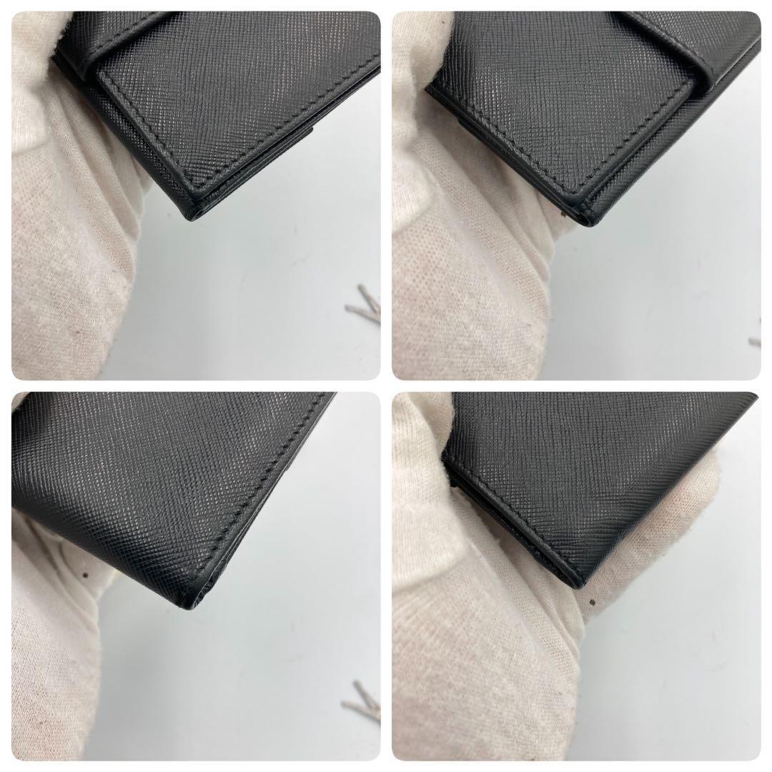 ！極美品！　PRADA プラダ　折り財布　サフィアーノ　ブラック　105A