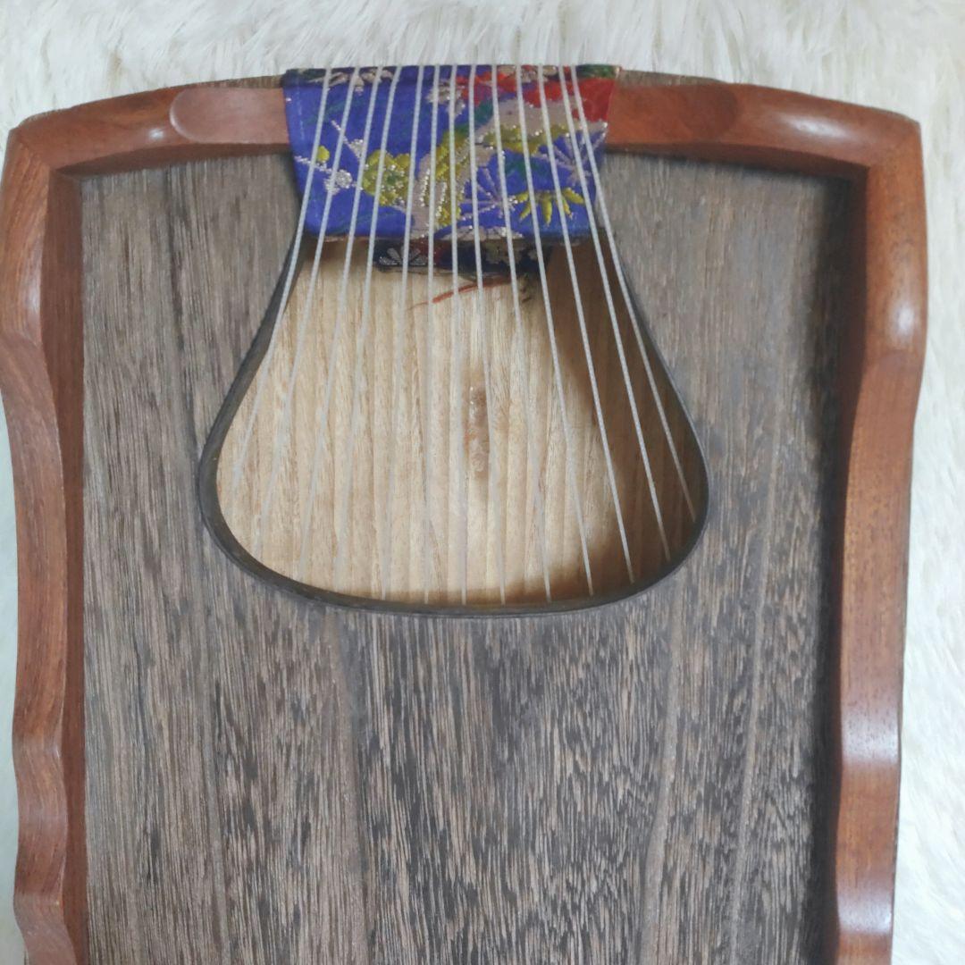 【美品】十三弦琴　和楽器　弦楽器 すだれ彫り 高級琴柱付き