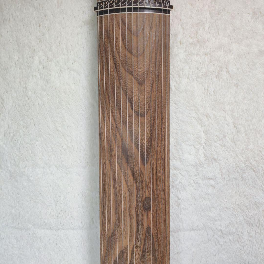 【美品】十三弦琴　和楽器　弦楽器 すだれ彫り 高級琴柱付き
