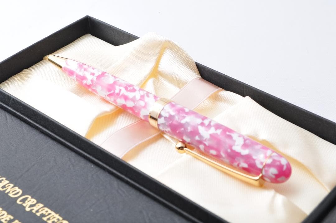 新品✨ ハンドメイド　ボールペン 大西製作所 手作り 【桜】