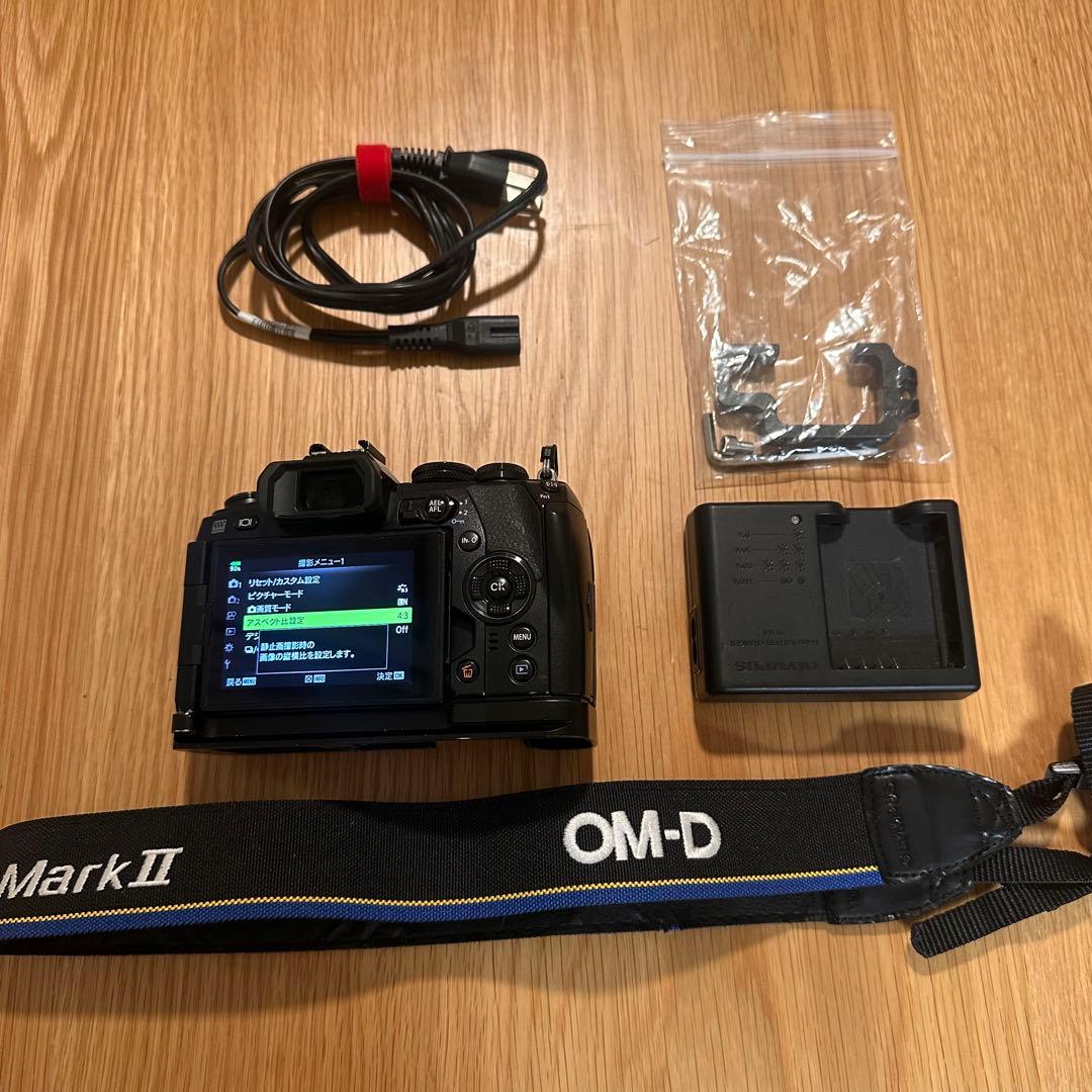 Olympus OM-D E-M1 Mark II カメラ 一眼レフ 訳あり