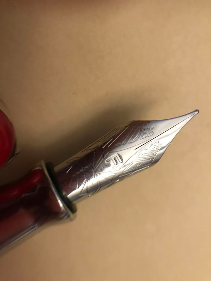 ピナイダー(Pineider)社 万年筆