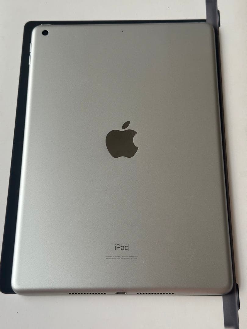 iPad 第8世代 32GB Wi-Fiモデル　バッテリー:88%
