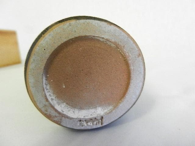 黒田光楽窯　「黒田光楽（耕三朗）」作　萬古焼花入（約高２６㌢、口４㌢、胴７㌢）