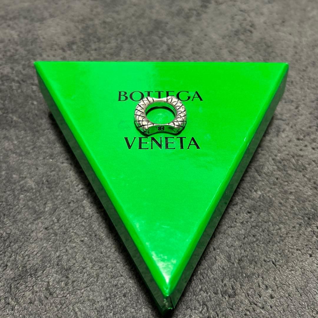 ボッテガヴェネタ　Bottega Veneta リング約9号　箱付き