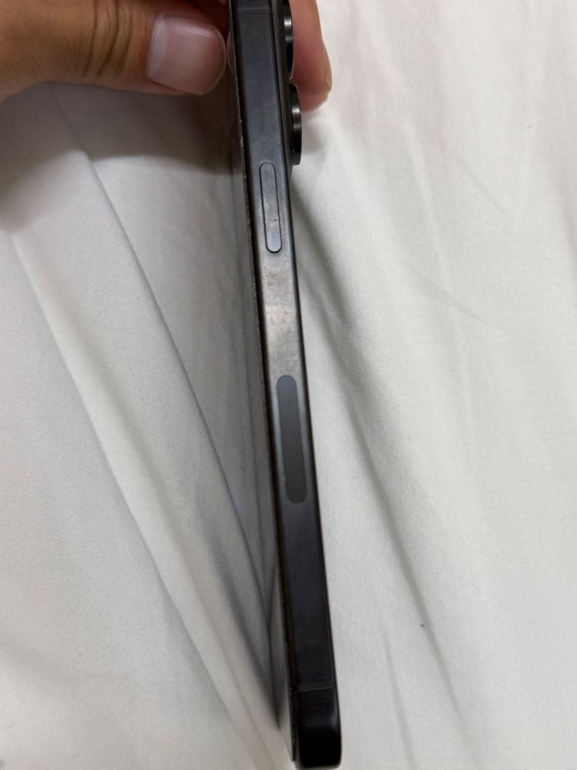 Apple iPhone 15 Pro Max米国版256GBシャッター音なし