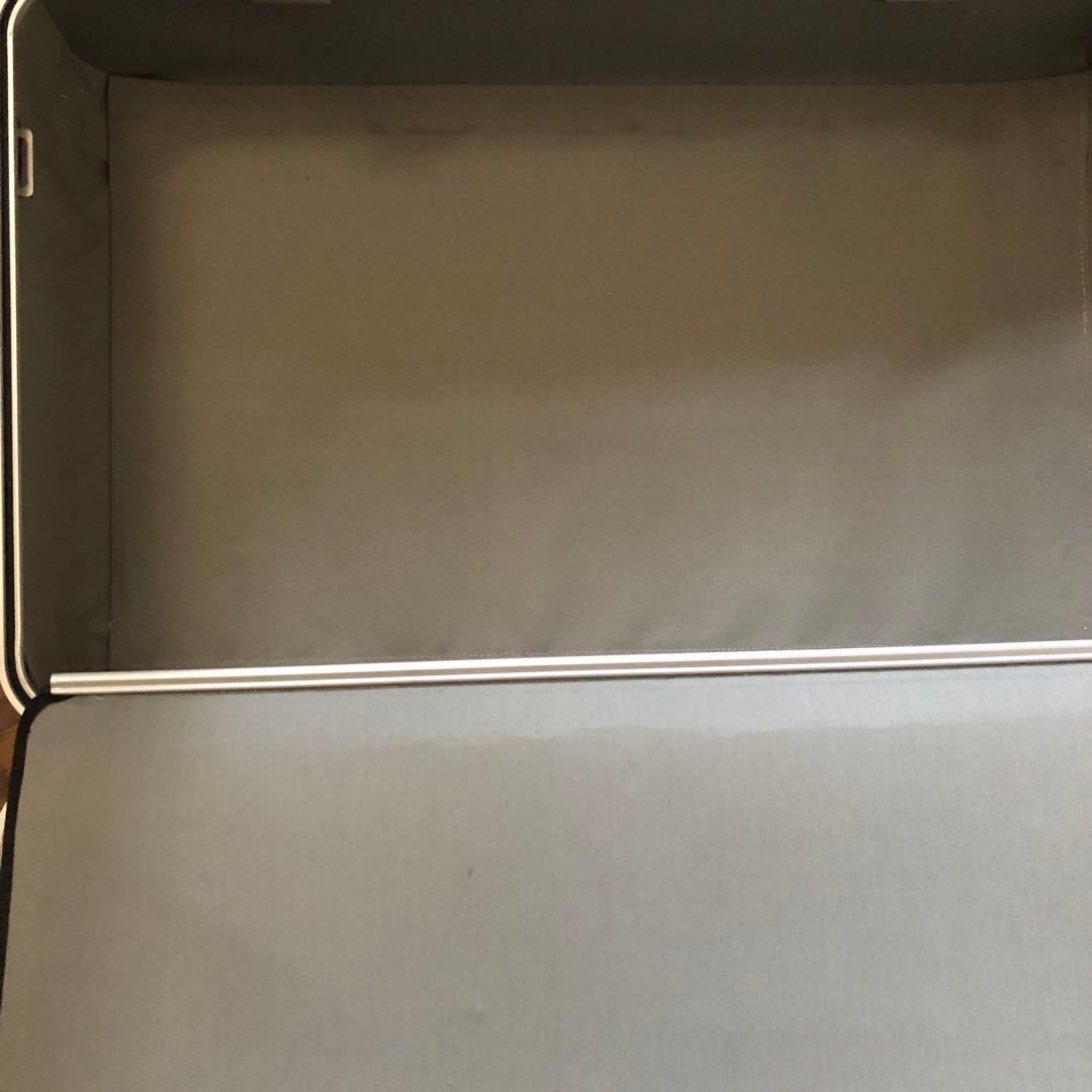 ZERO HALLIBURTON シルバー