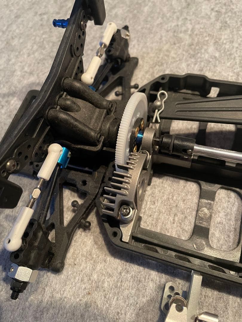 ヨコモ.ドリフトパッケージ希少(OverDose)スライドラック付