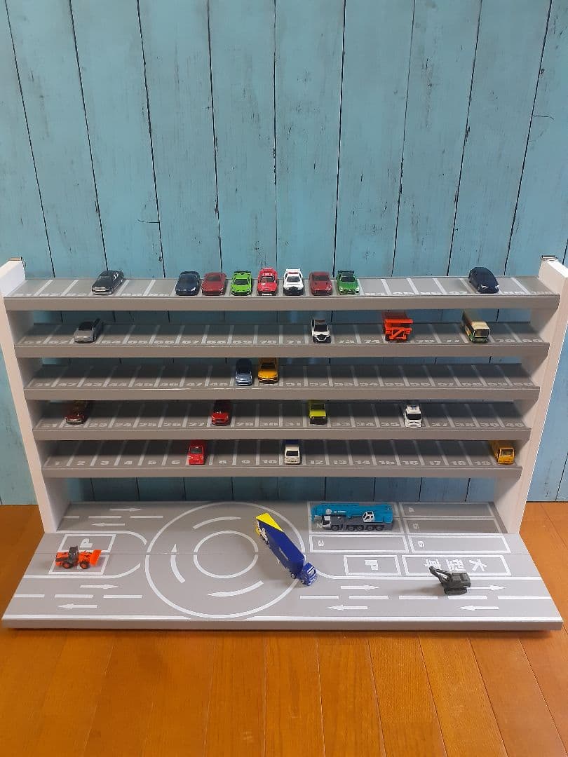 K高さ45センチ　自作トミカ収納棚110台ロングトミカ7台ロータリー