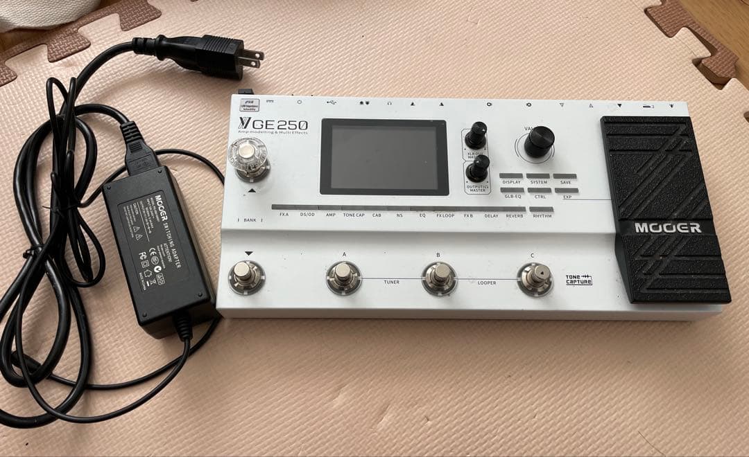 MOOER GE250 ギターマルチエフェクター