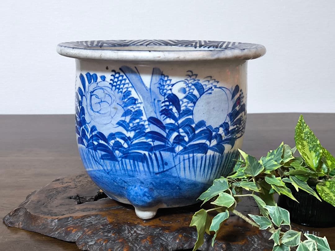 骨董　古伊万里　　明治時代　三足植木鉢　ジャンクガーデン