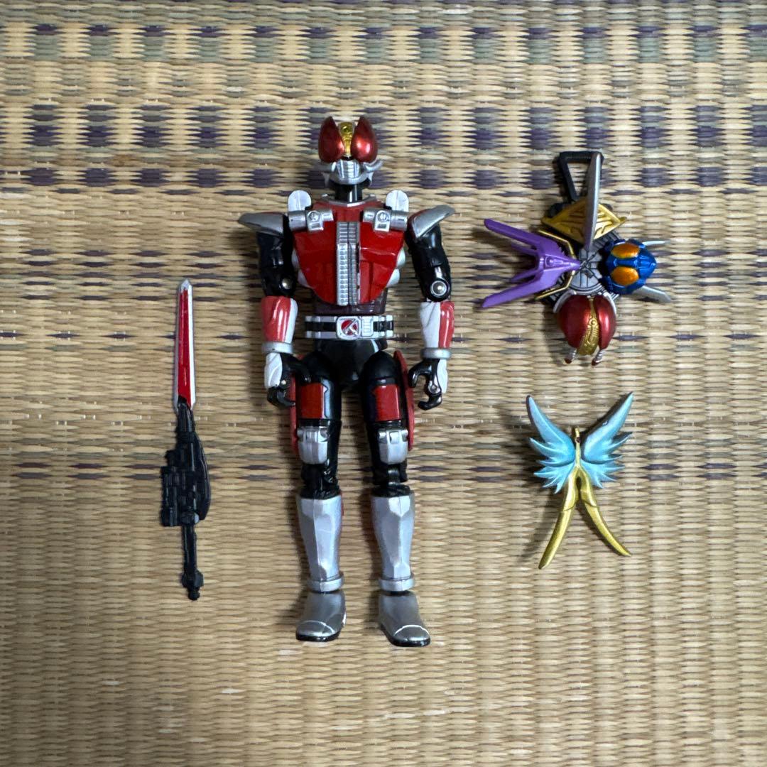 仮面ライダー 可動式フィギュア 剣付き