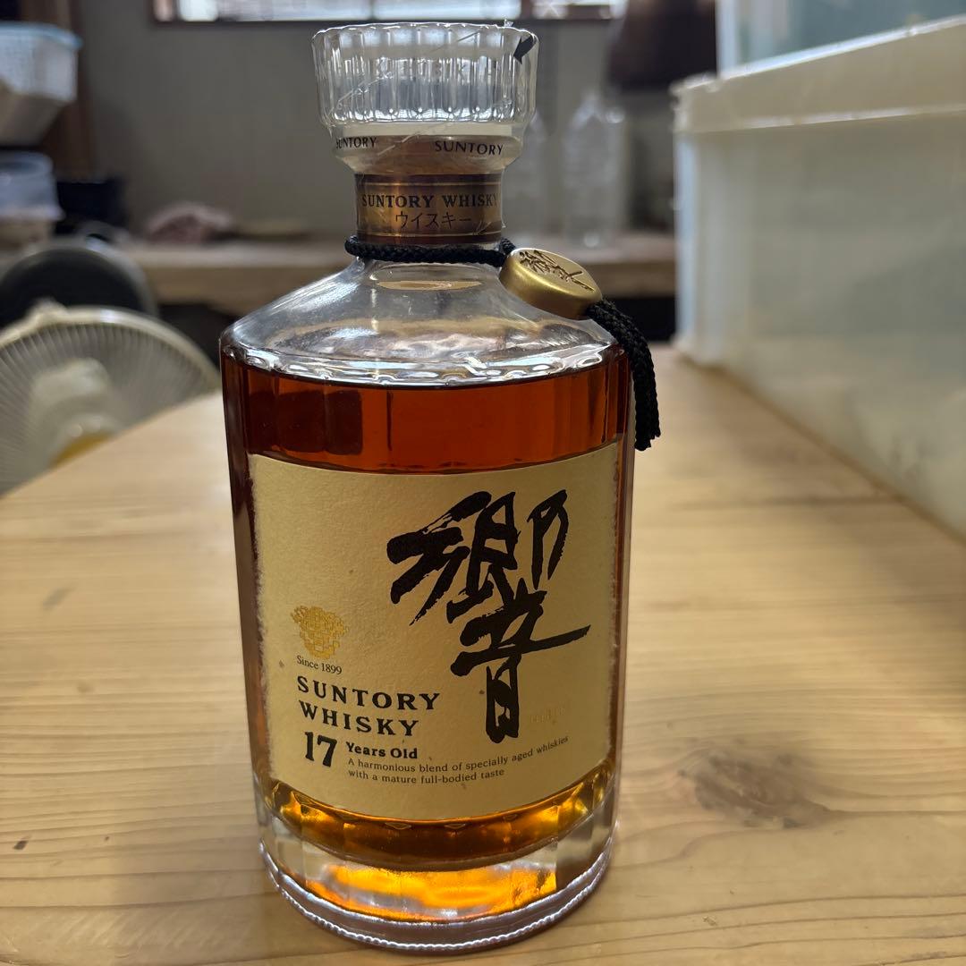 サントリー 響 17年 700ml 未開封箱無し