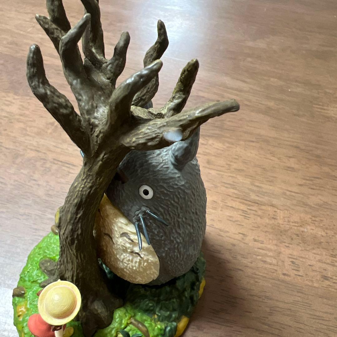 トトロの不思議な木 かくれんぼフィギュア