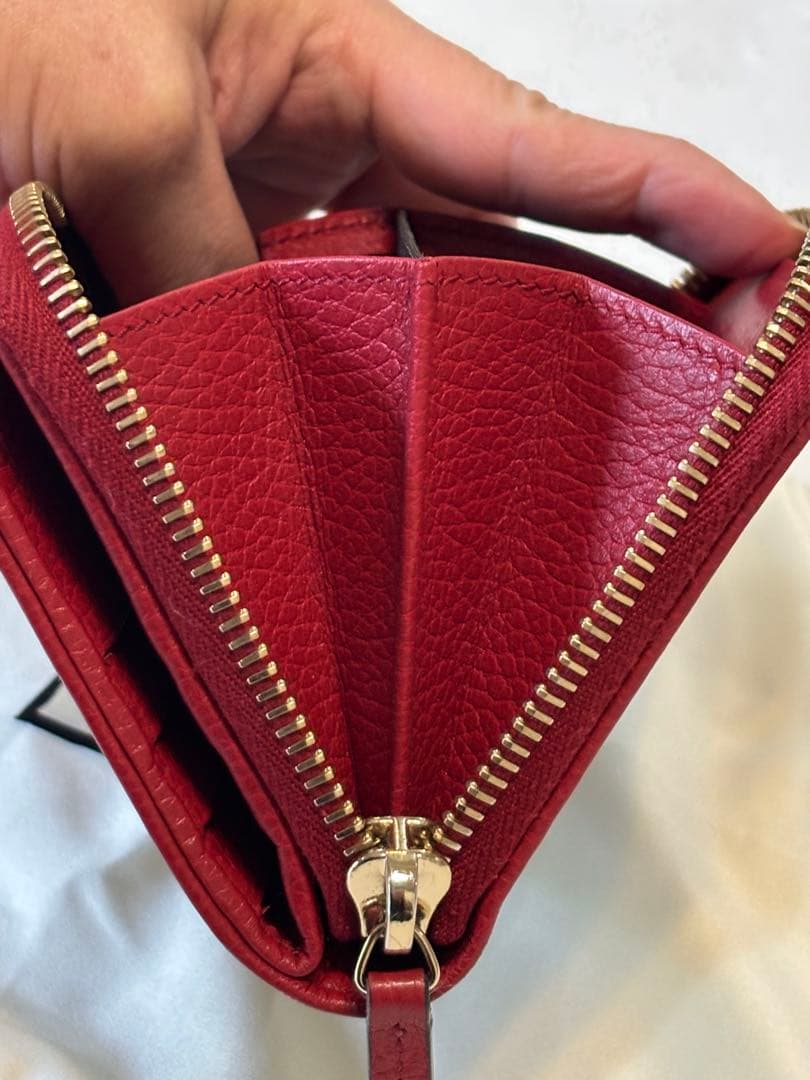 GUCCI GGパターン 二つ折り財布コンパクトウォレットラウンドジップ