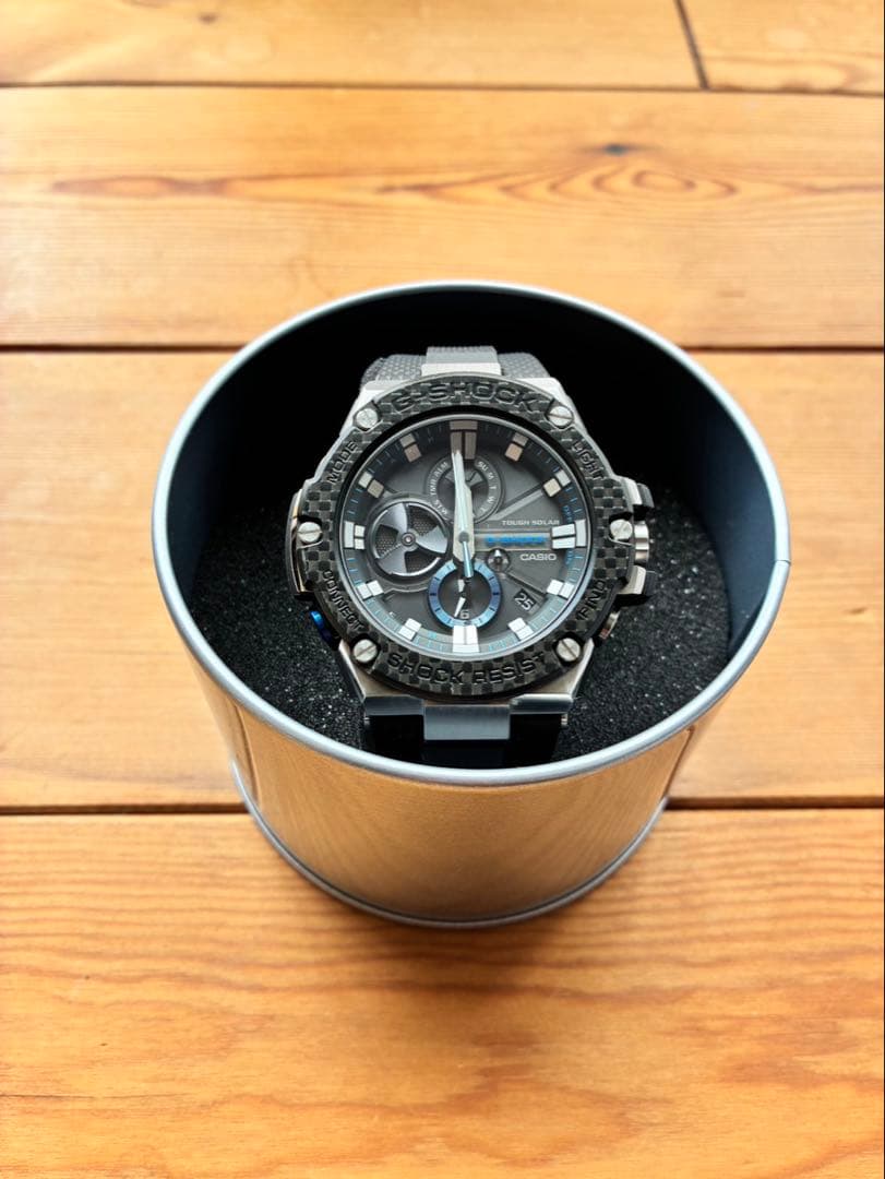 CASIO G-SHOCK　GST-B100XA-1AJF カーボンソーラー