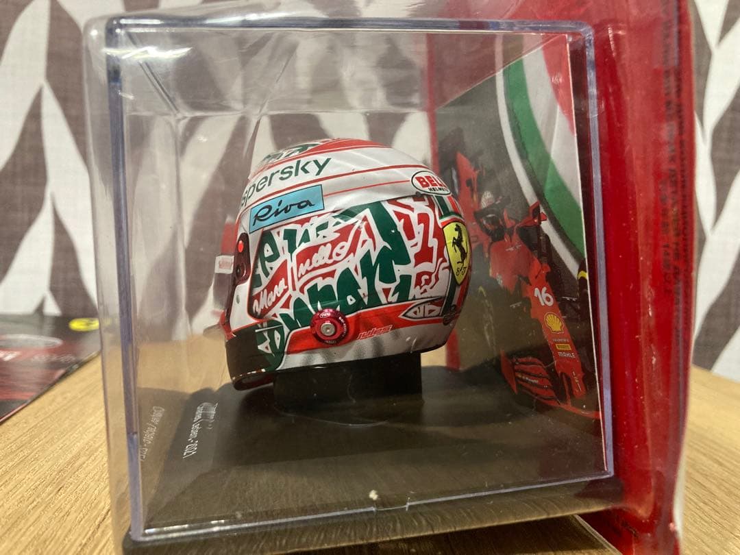 日本未発売　ビッグスケールF1コレクション　ルクレール　ヘルメット　2021年