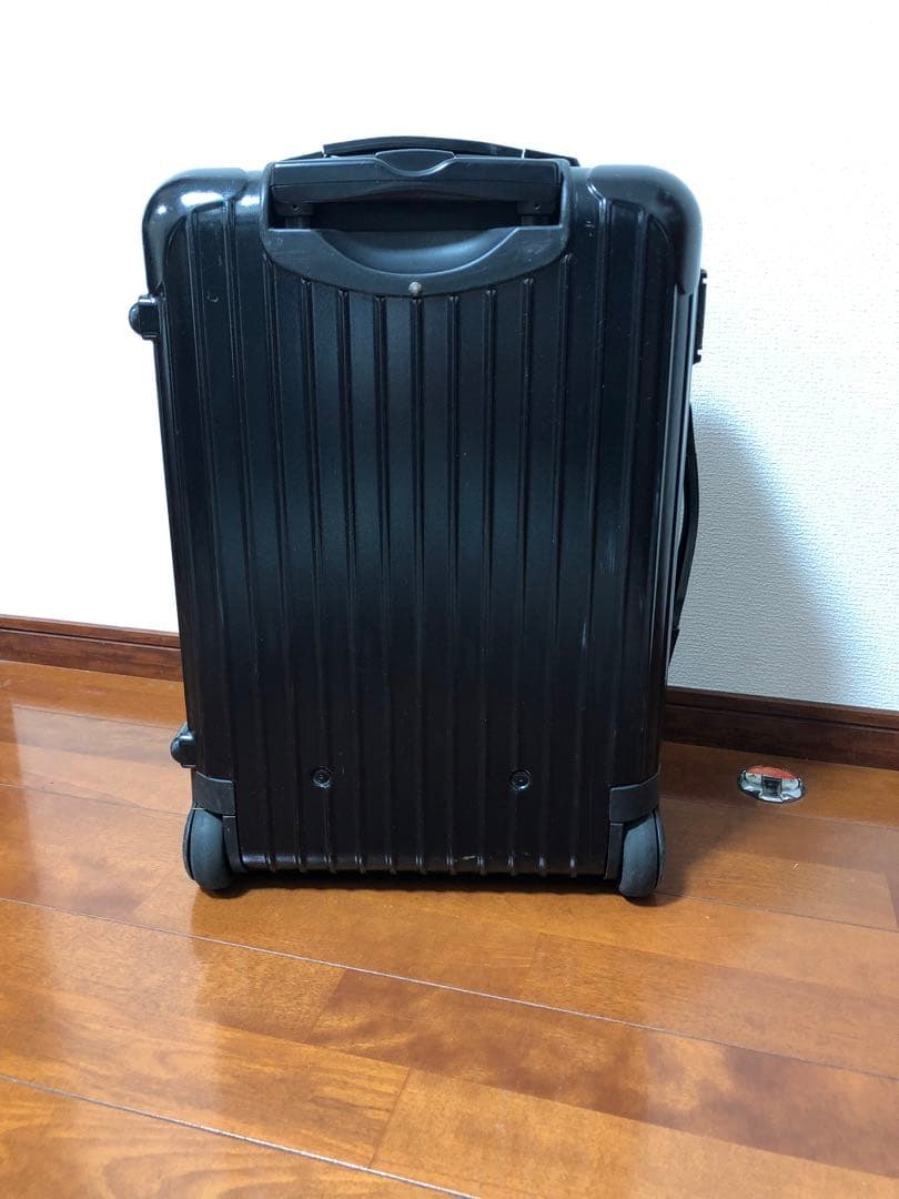 ※難あり【USED】リモワ　機内持込　二輪スーツケース　ブラック