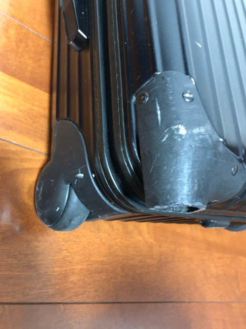 ※難あり【USED】リモワ　機内持込　二輪スーツケース　ブラック