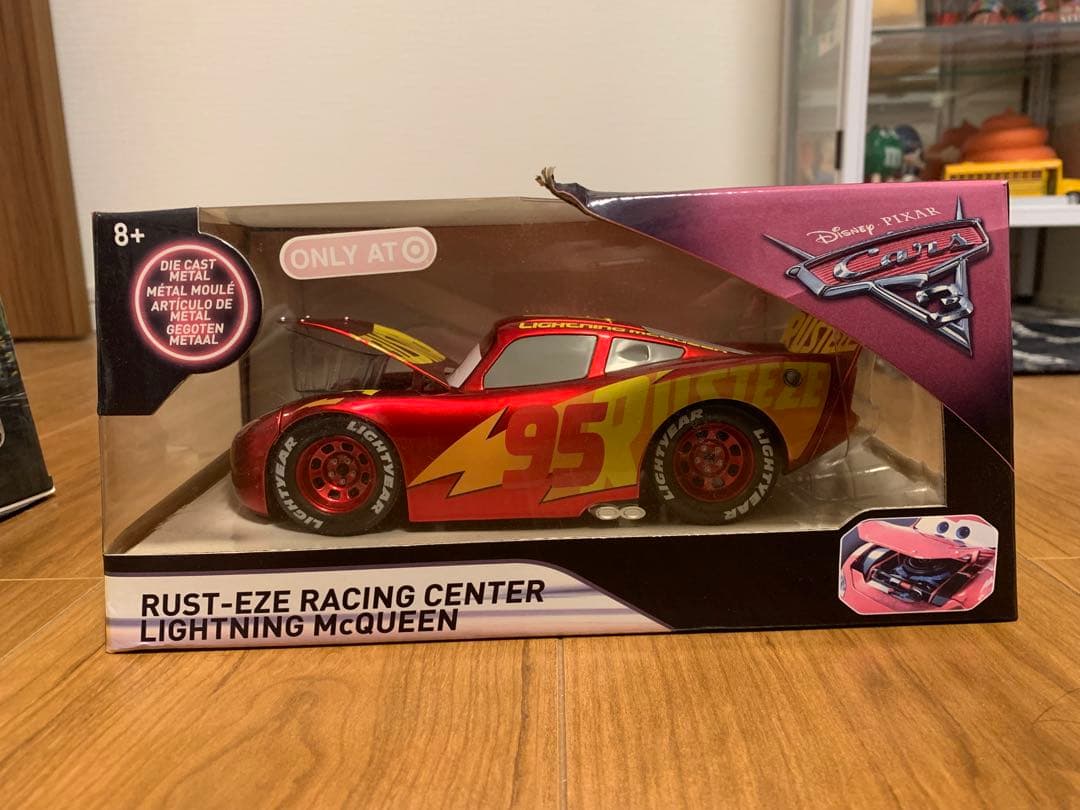 ミニカー Rust-Eze Racing Center Lightning McQueen