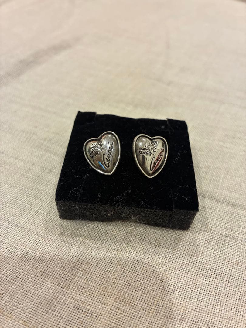 GUCCI ピアス シルバー ハート