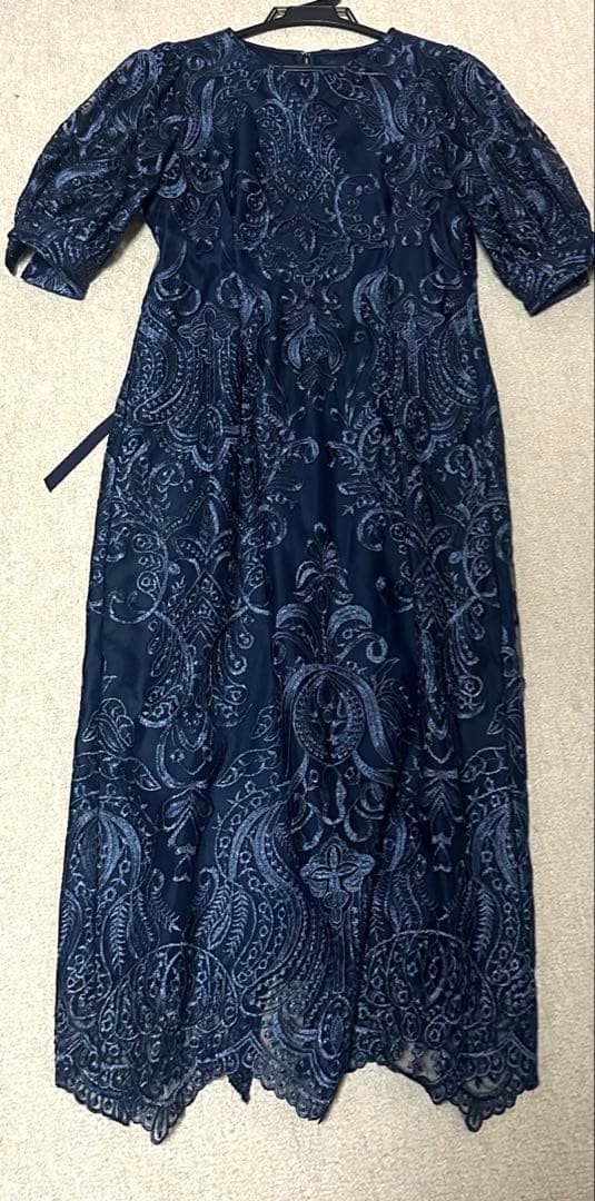 刺繡レース バックリボン タイトドレス　niana Mサイズ