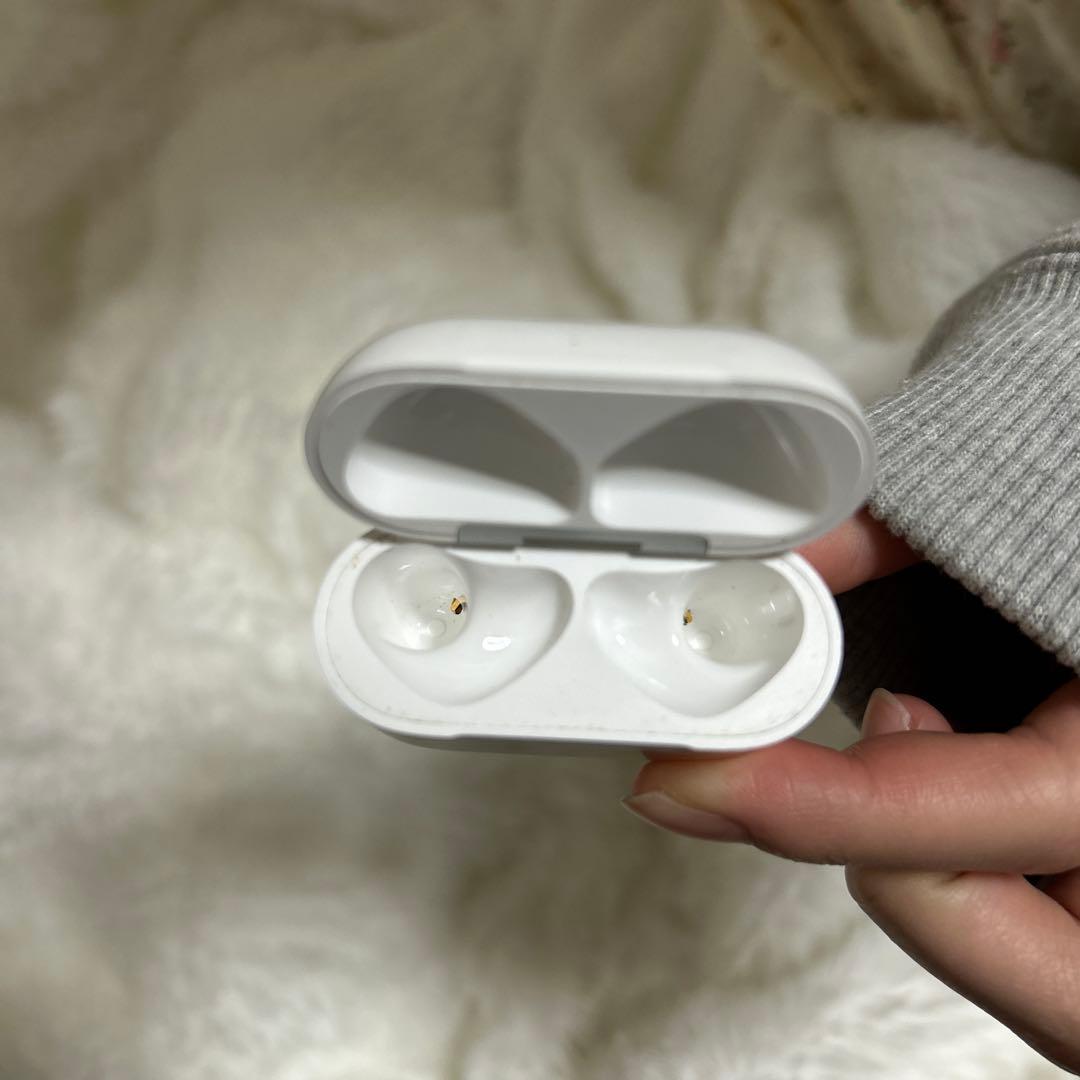 AirPods本体 ホワイト