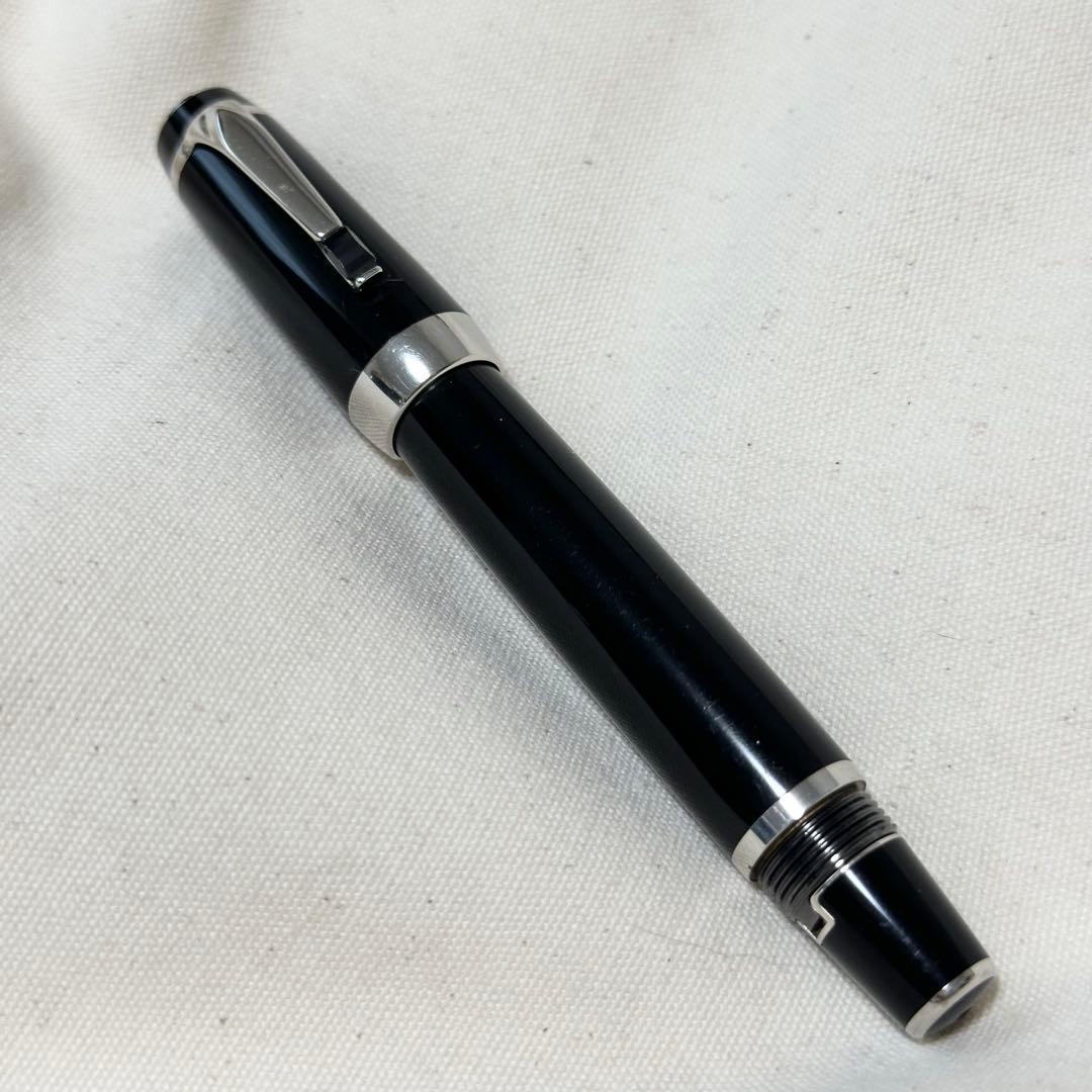 モンブラン ボエム ノワール プラチナライン 万年筆