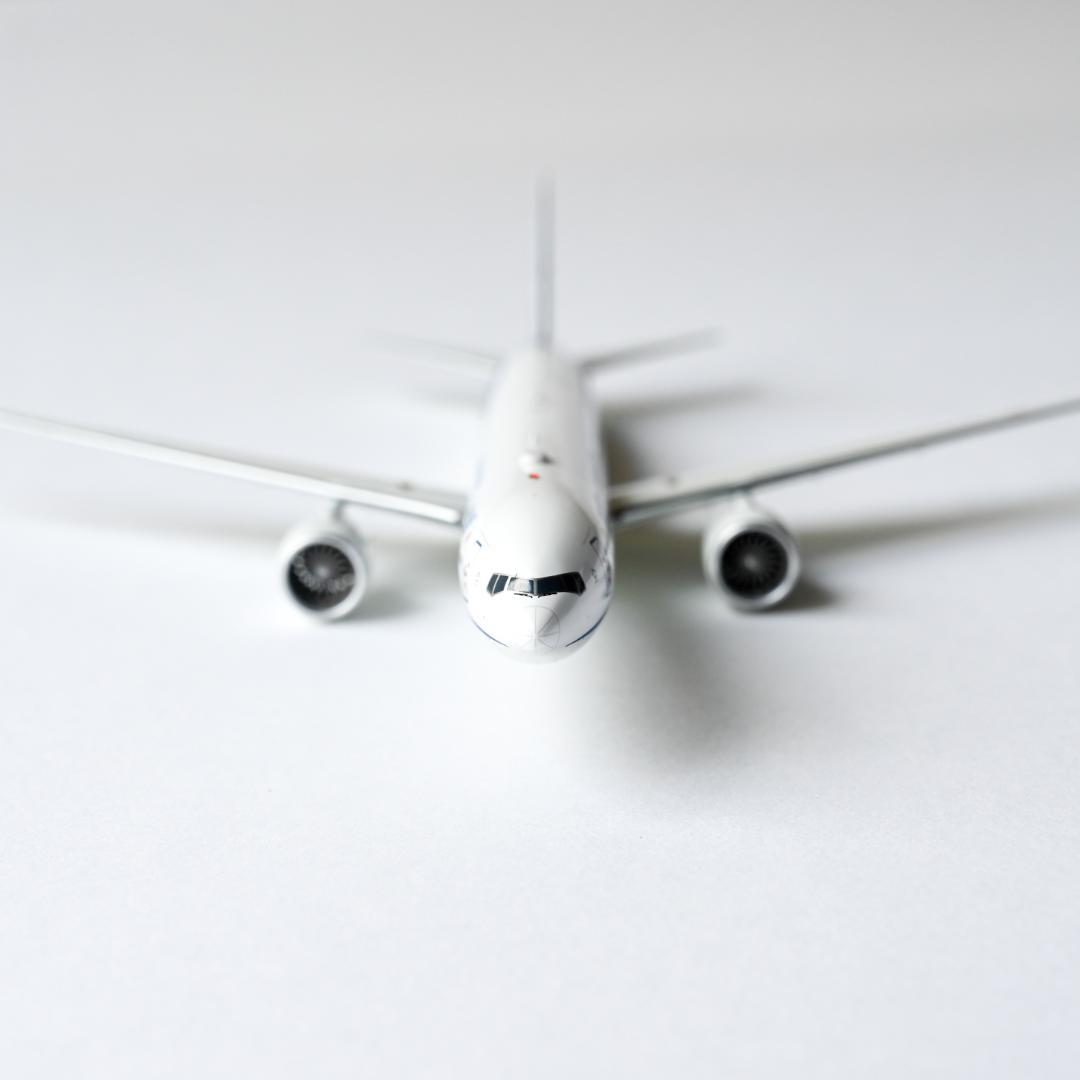 ANA B777-300ER ギア着脱可 JA795A 1/400