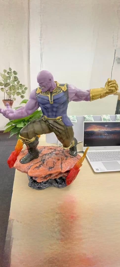 新品最安 マーベル アベンジャーズ サノス アイアンマン フィギュア 特大 巨大