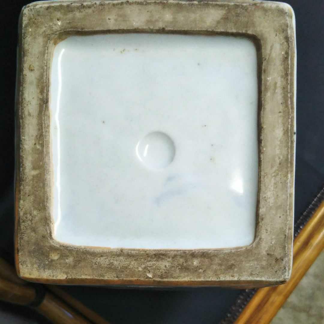 ※中国古美術/五彩纏枝賢人龍紋隻耳四方大瓶(款:大明万暦年製)