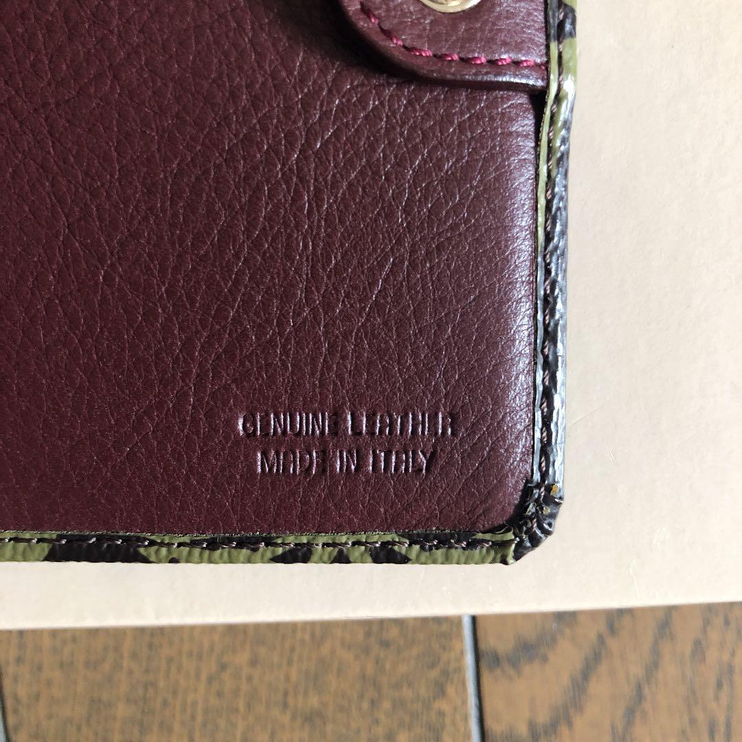 ヴィヴィアンウエストウッド　二つ折り財布