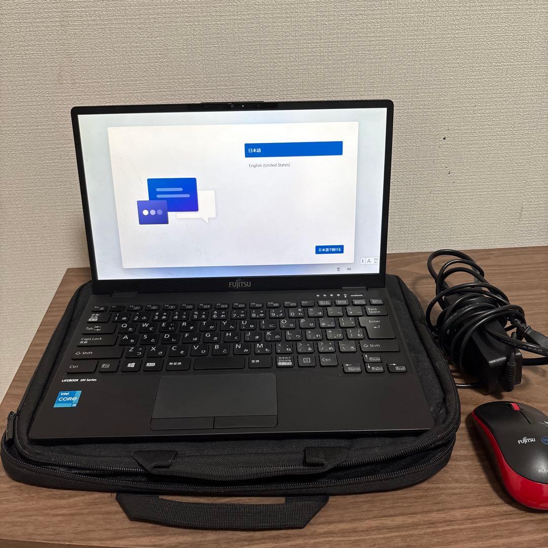 富士通 LIFEBOOK UH08/E3 i3-1135G7 8GB 256GB